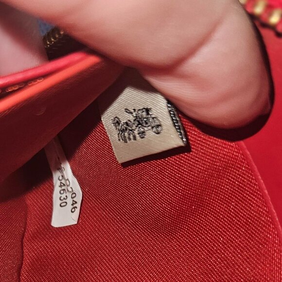 Coach Wallet - - Picture 3 of 4